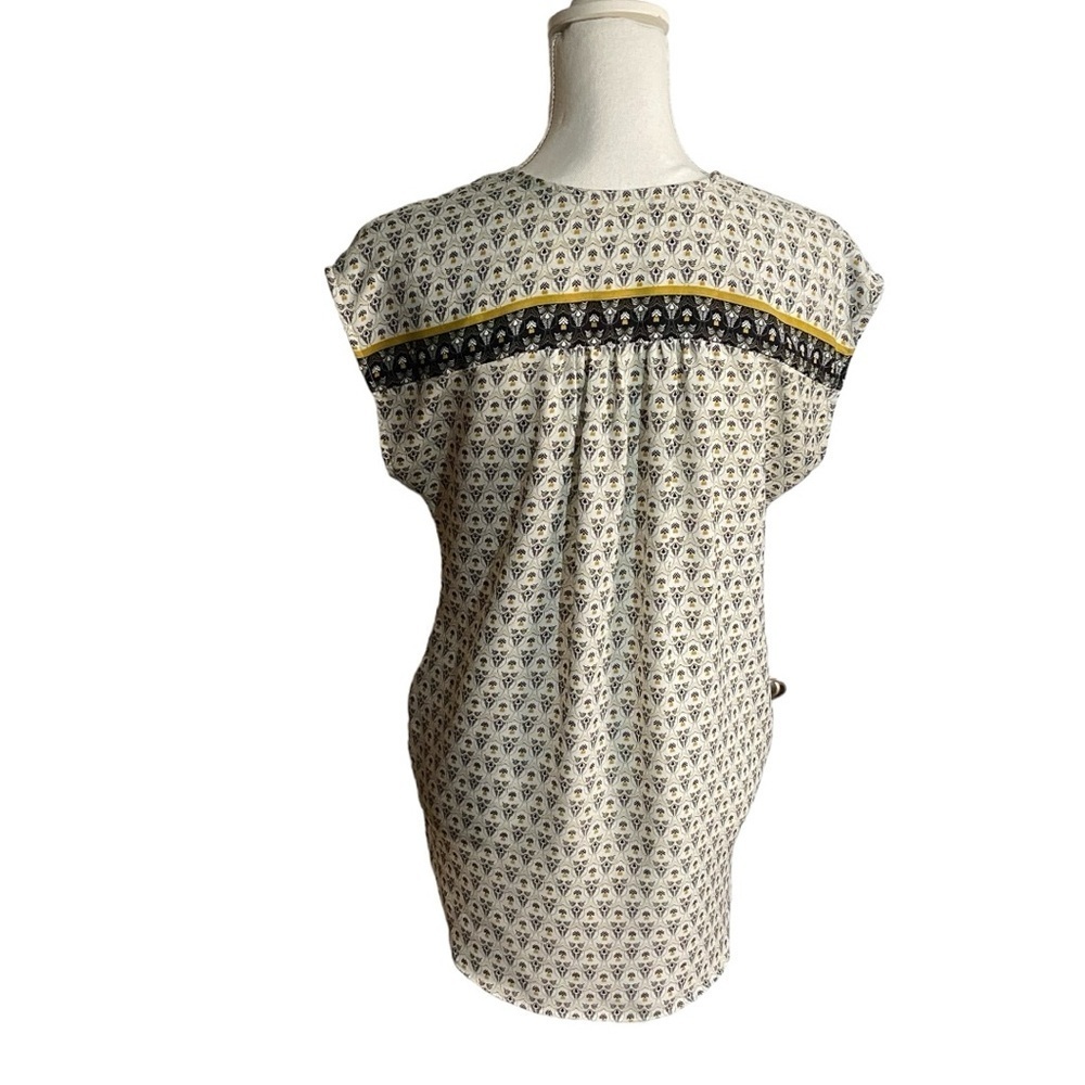Max Studio Black, Gold & White Mixed Media Print Faux Wrap‎ Sleeveless Top - Picture 4 of 6